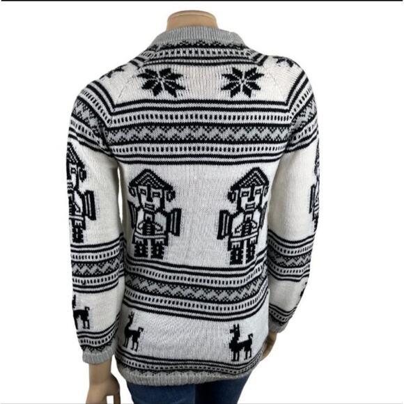 Vintage Handmade Peruvian Llama Sweater NWOT - Picture 2 of 6